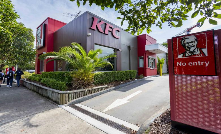 CRE Industry-first as online portfolio auction bidding delivers record breaking KFC yield