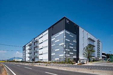 LF-Tsukuba_South-West-Exterior_375_250