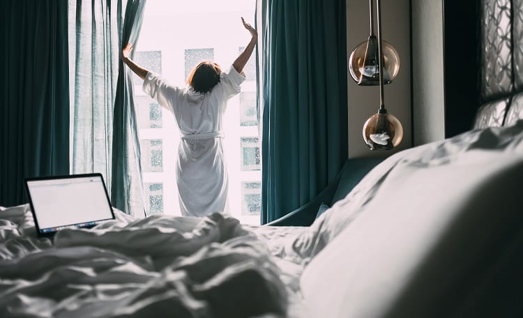 hotel room, bed, woman, laptop