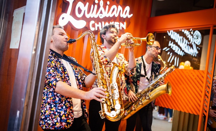 Popeys, musicians, sax, trumpet