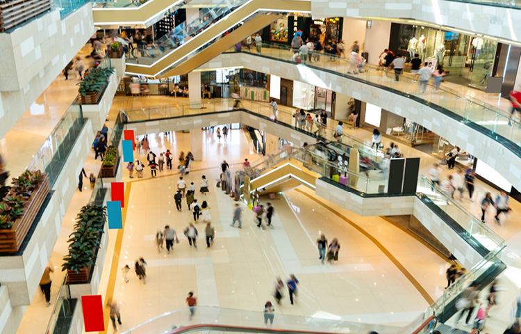 LES GRANDES MUTATIONS DES CENTRES COMMERCIAUX