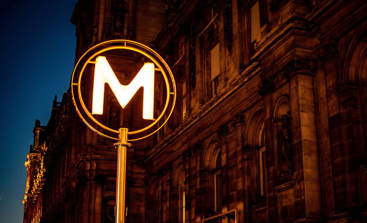 Valeurs locatives Bureaux à Paris - par station de Métro