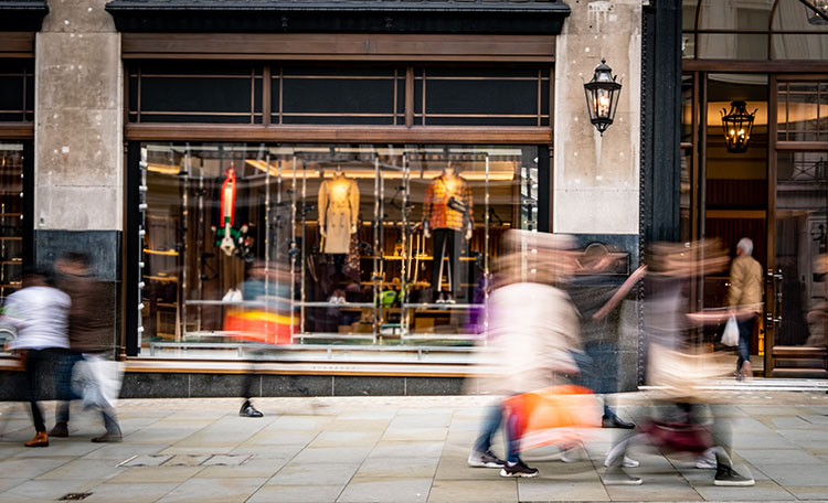 picture of a shopping street