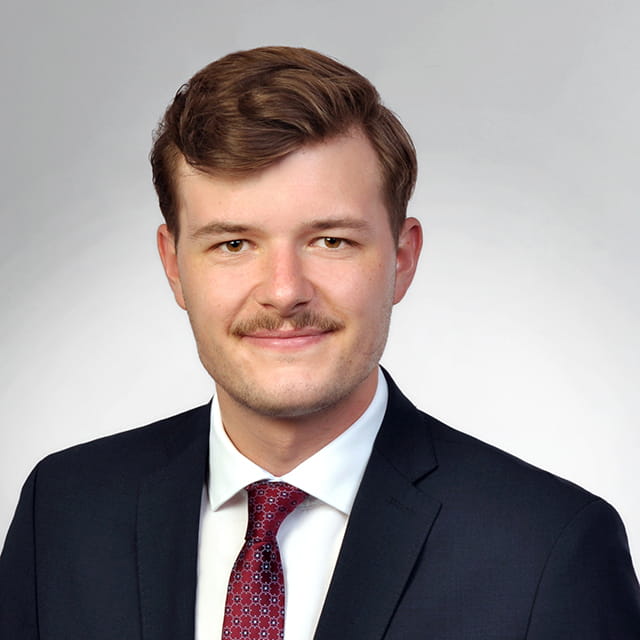Bastian Hübner | Cushman & Wakefield