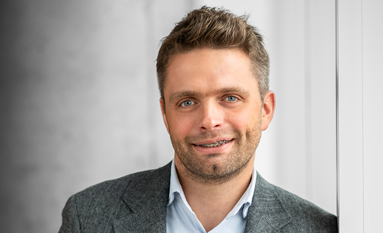 Szczepan Gowin, Head of Industrial