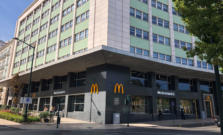 McDonald's Opens One of the Largest Restaurants in Portugal and Europe