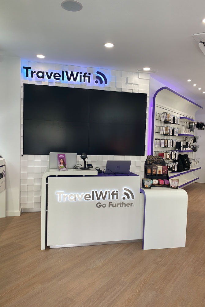 CW-TravelWiFi-new-store-Madrid-670-1000
