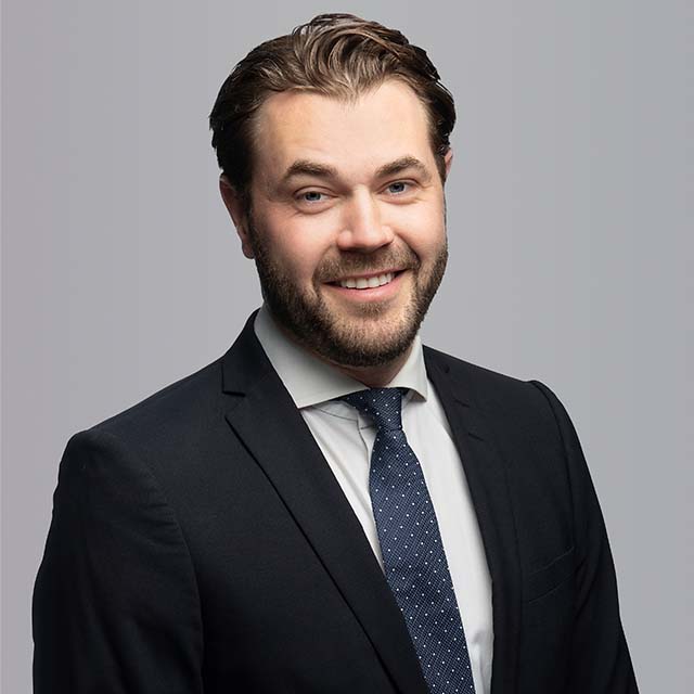 Richard Sundqvist Profile Picture Cushman Wakefield
