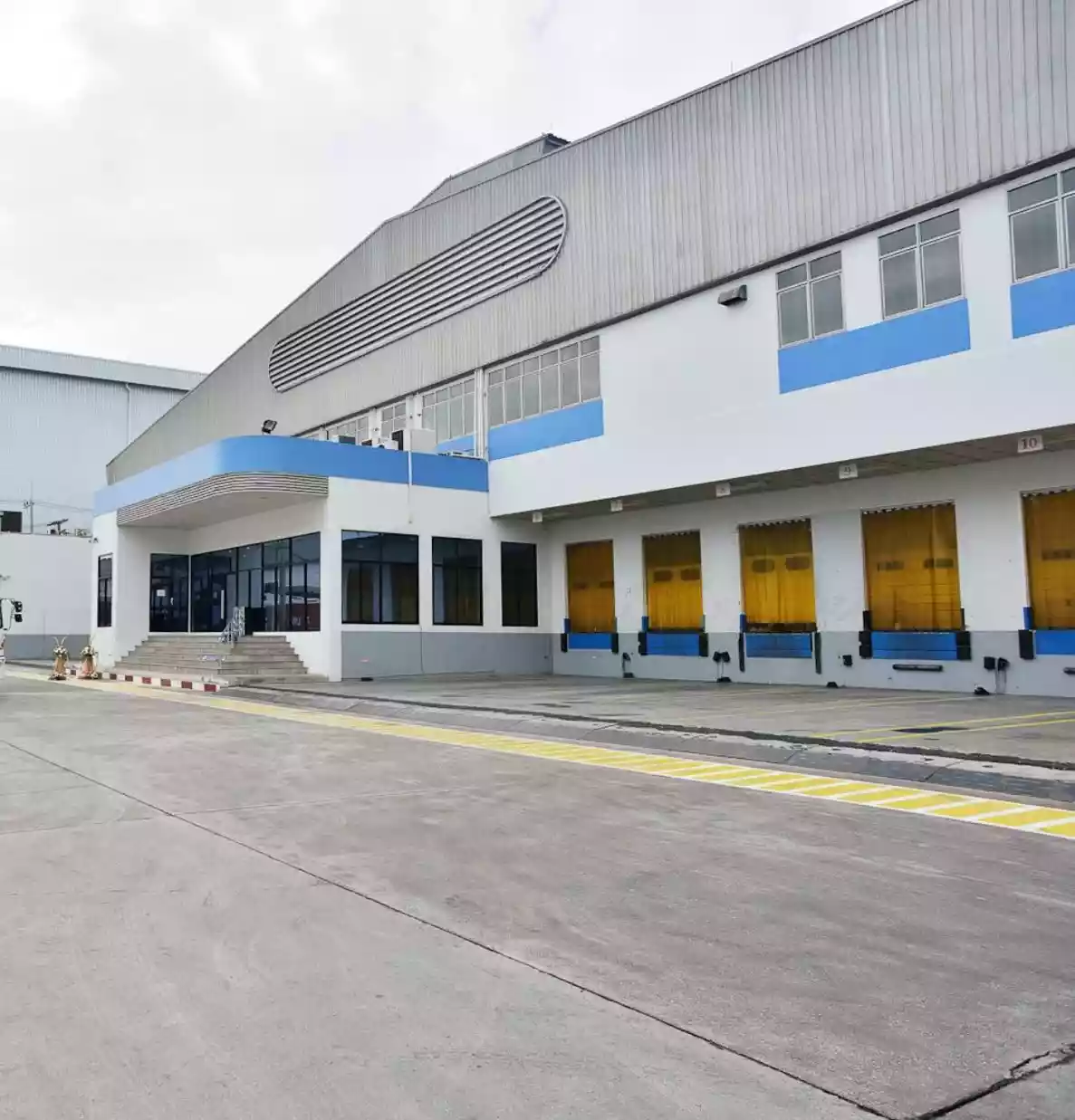 Factory for sale 9,600 sq.m [6-0-0 rai] in Bangplee Industrial Estate near Suvarnabhumi Airport