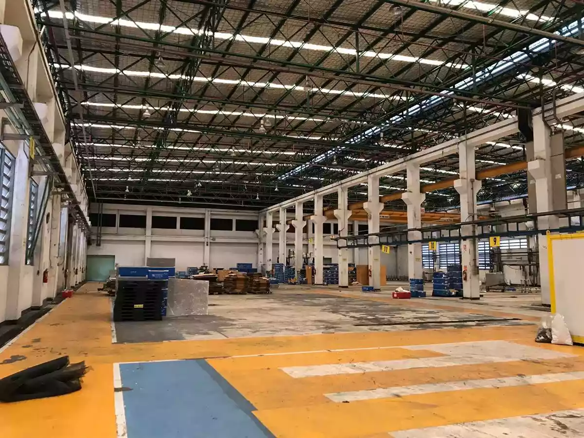 Factory and Warehouse for Lease 6,890 sqm. in Amata City Chonburi Near Airport/Seaport