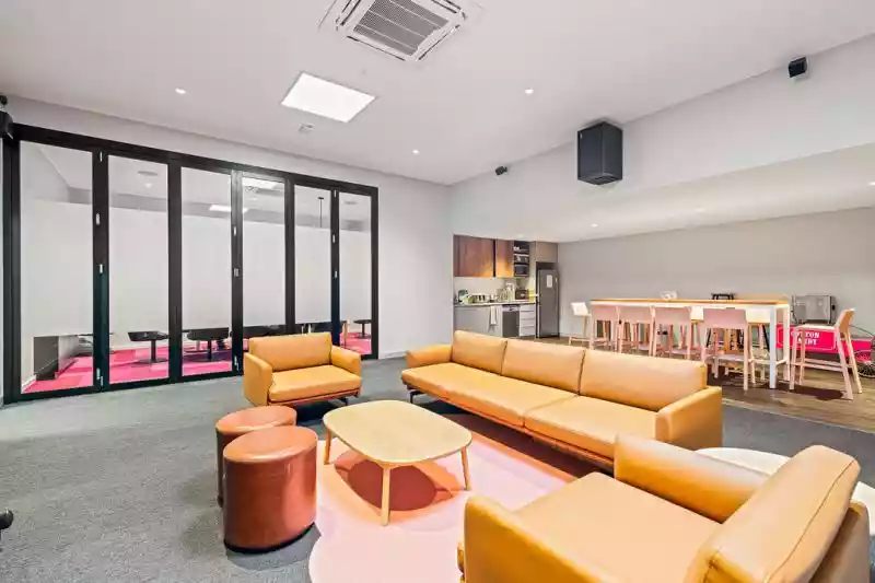 2/14-28 Dunhill Crescent