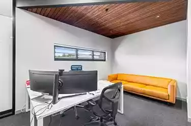 2/14-28 Dunhill Crescent