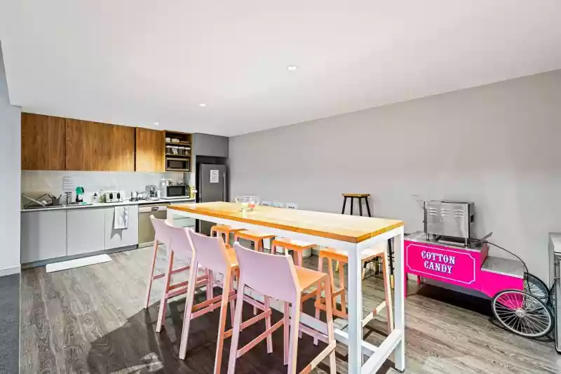 2/14-28 Dunhill Crescent