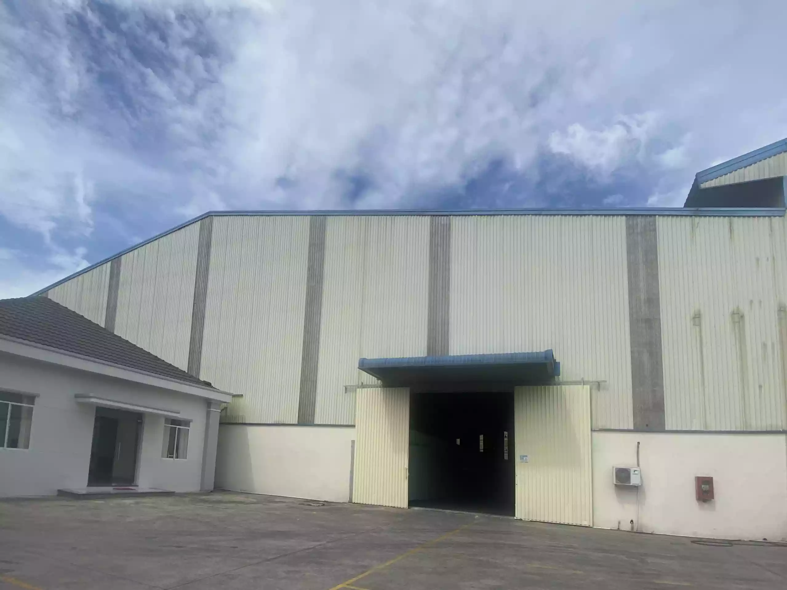 Factory For Sale in Nam Tan Uyen IP