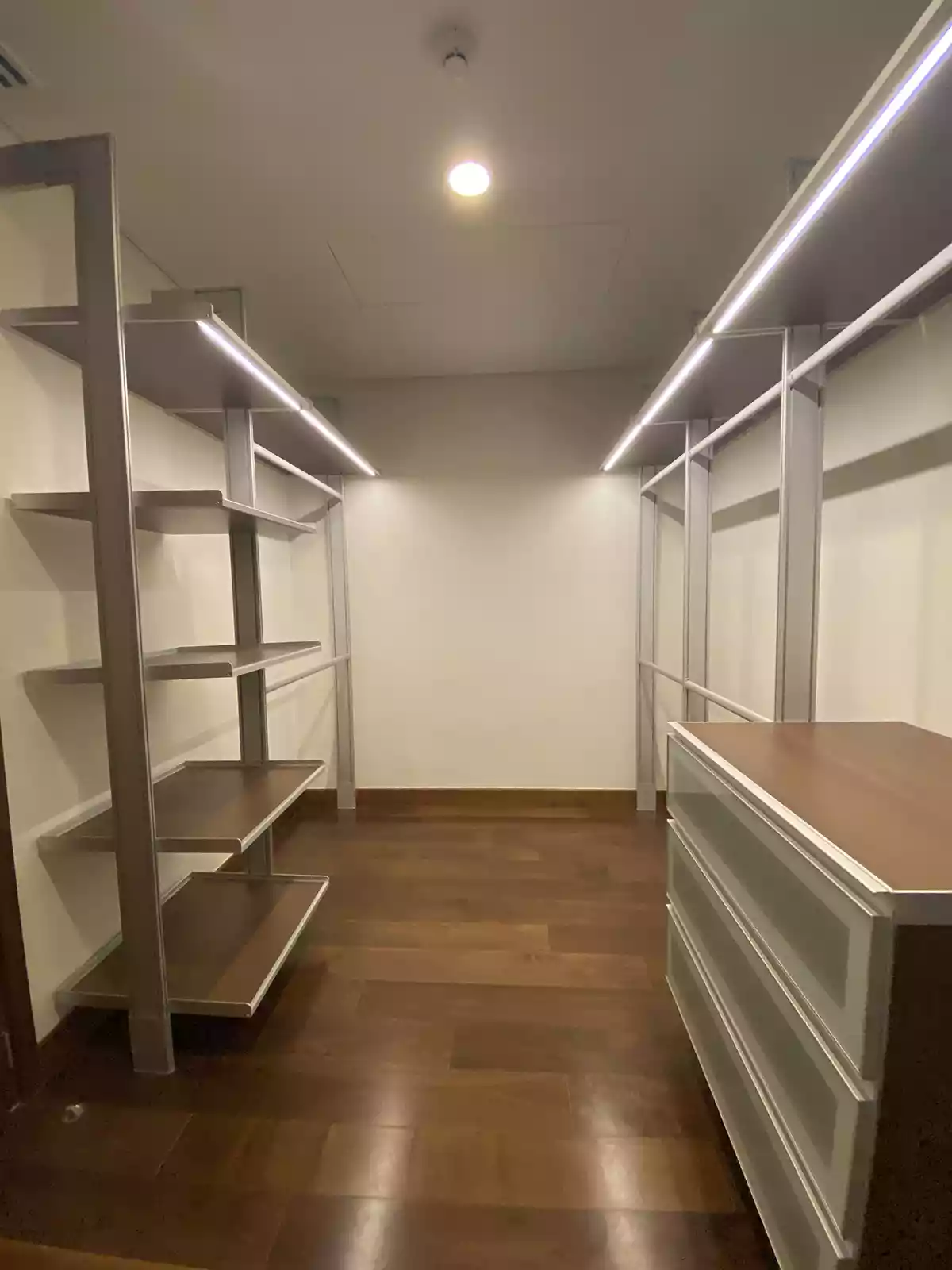 Two Roxas Triangle, Makati City | PH | Cushman & Wakefield