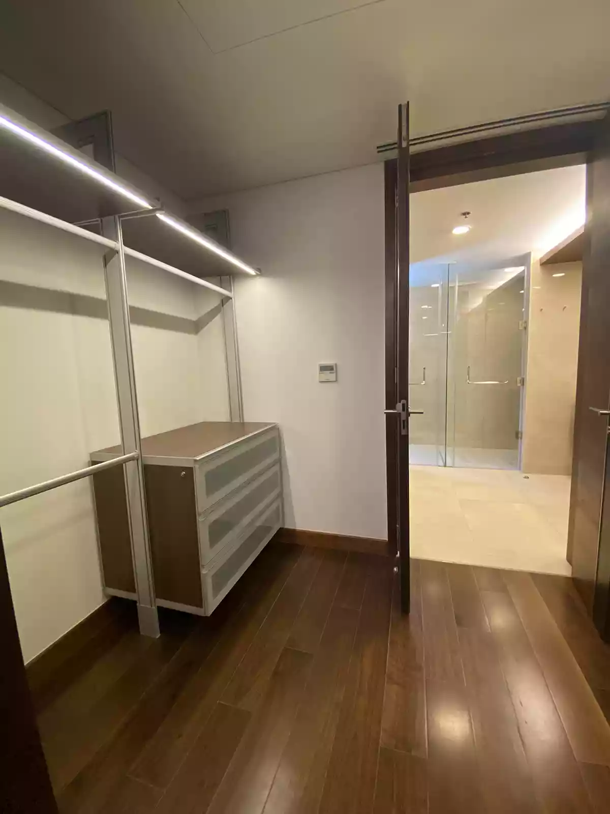 Two Roxas Triangle, Makati City | PH | Cushman & Wakefield