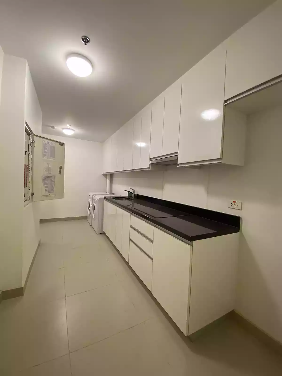 Two Roxas Triangle, Makati City | PH | Cushman & Wakefield