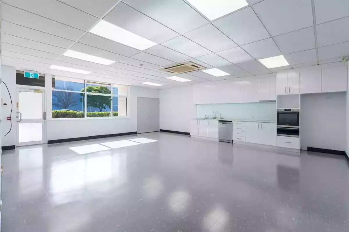400 Victoria Road