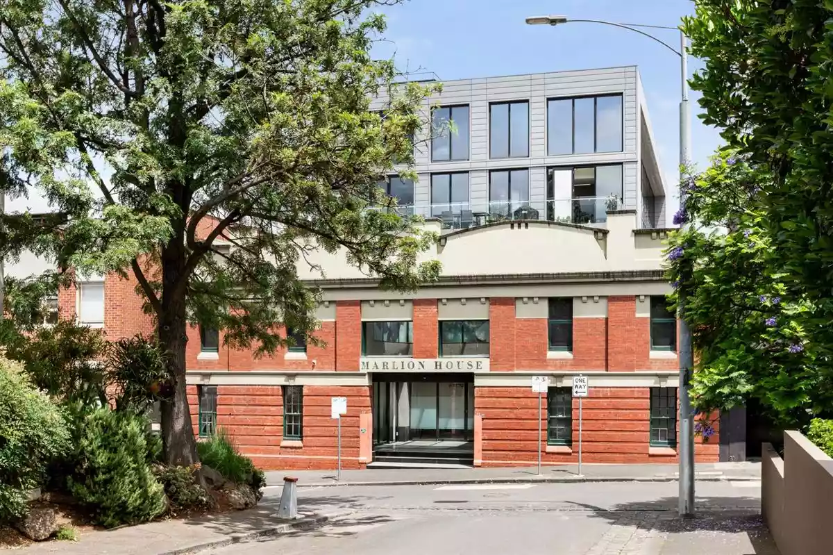 33 Agnes Street