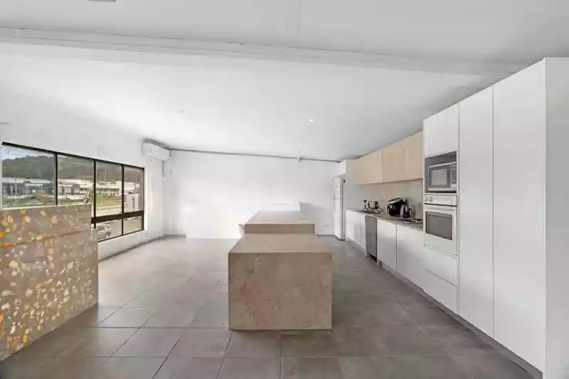 Units 2 & 3/19 Central Drive