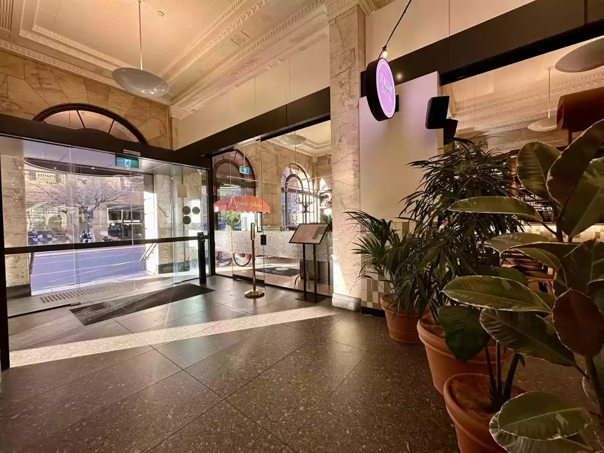 27 Currie Street