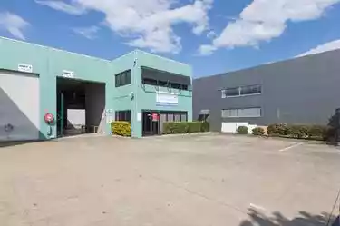 4/77 Riverside Place
