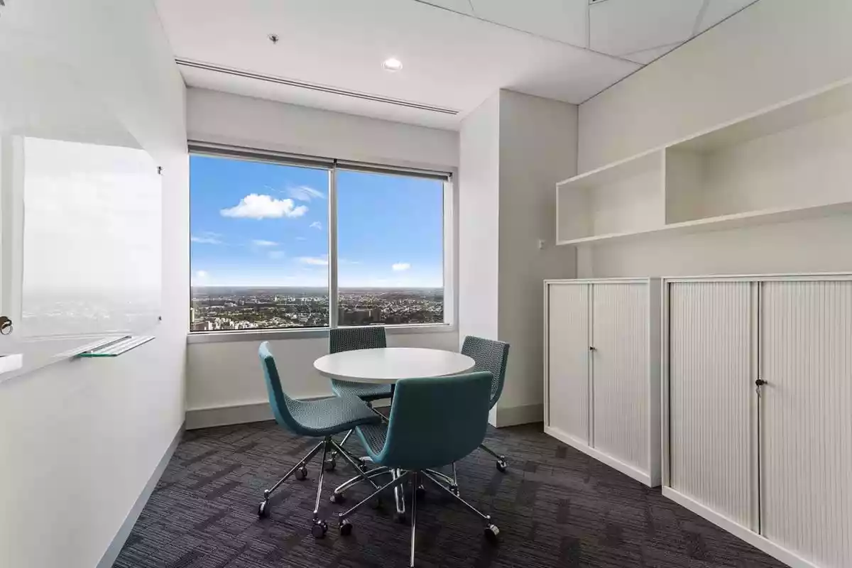 2 Lonsdale Street