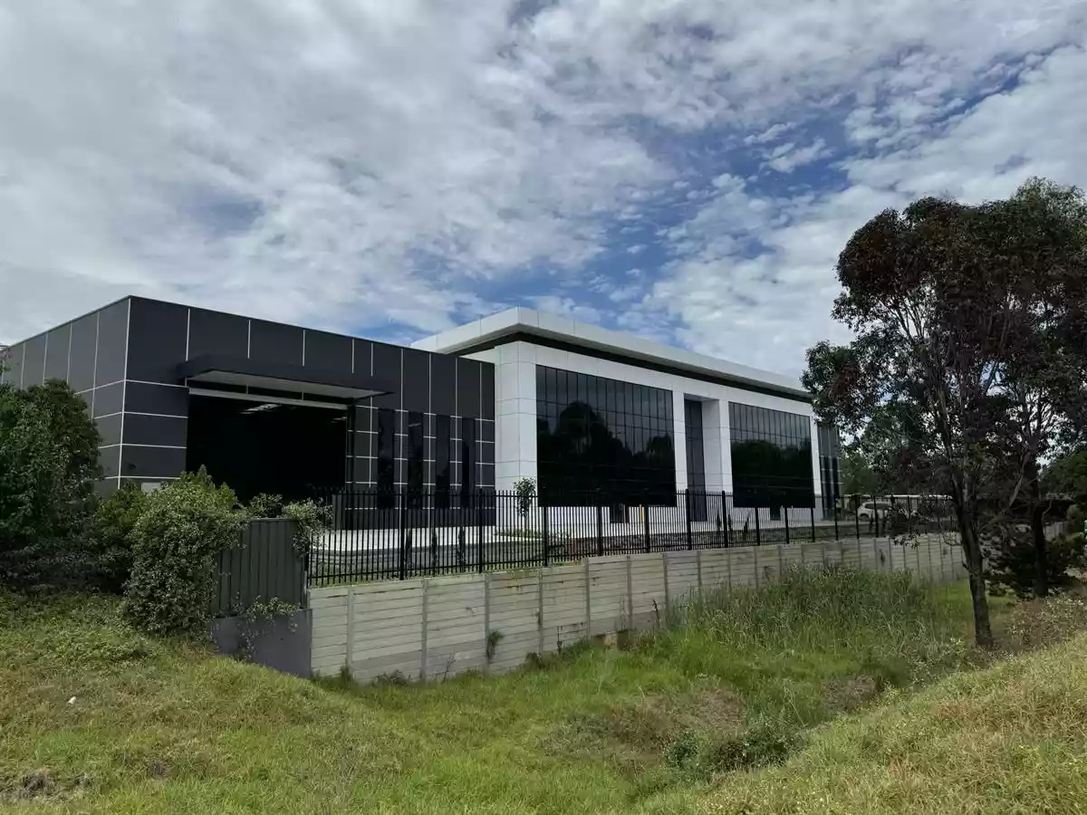 Unit 2/9 Cobar Place