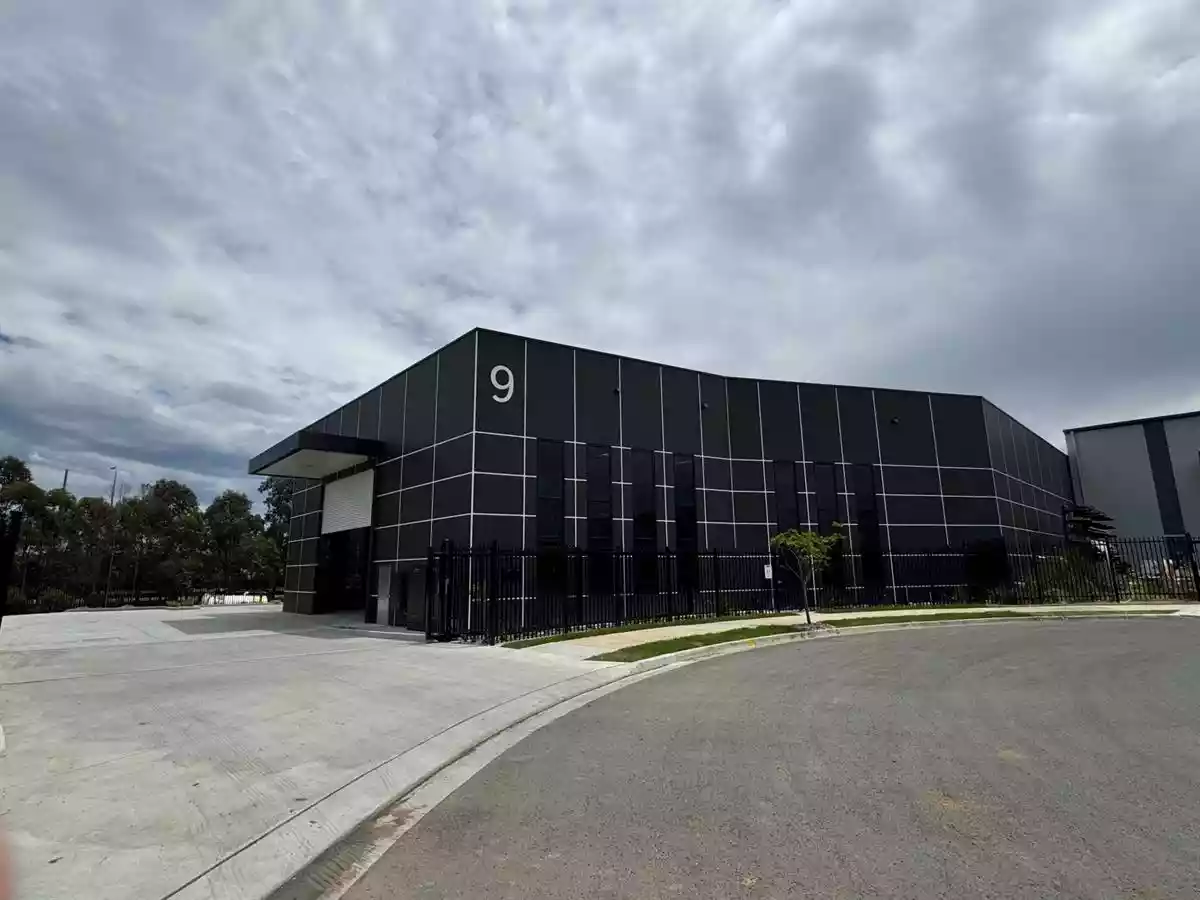 Unit 2/9 Cobar Place