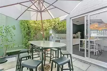 803A Wellington Street