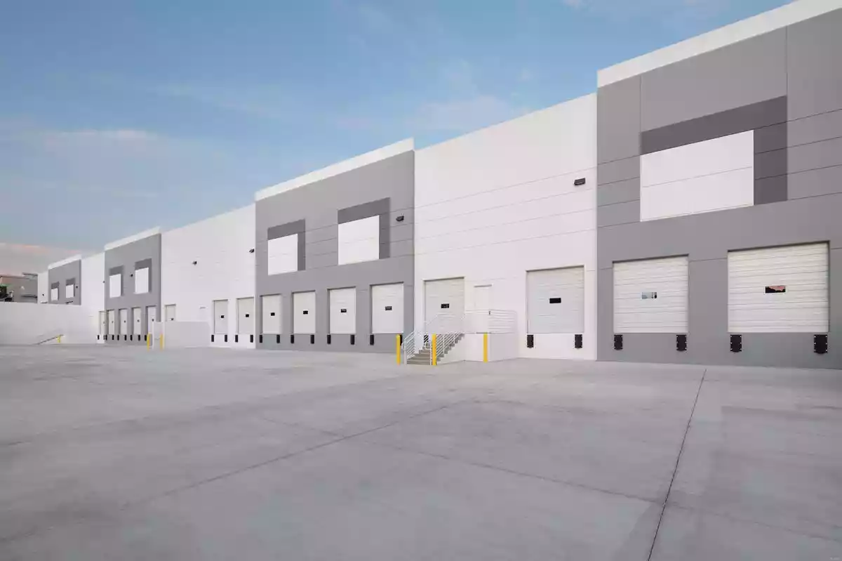 Escondido - Warehouse/Distribution