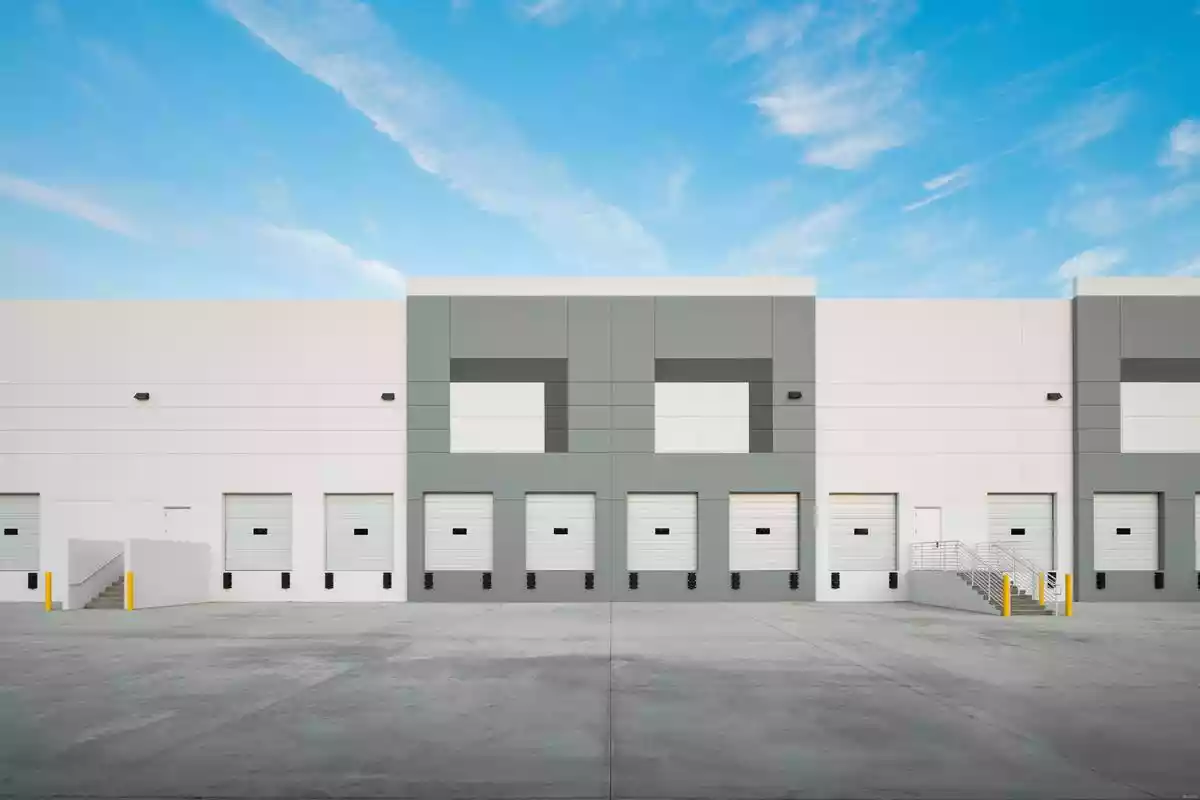 Escondido - Warehouse/Distribution