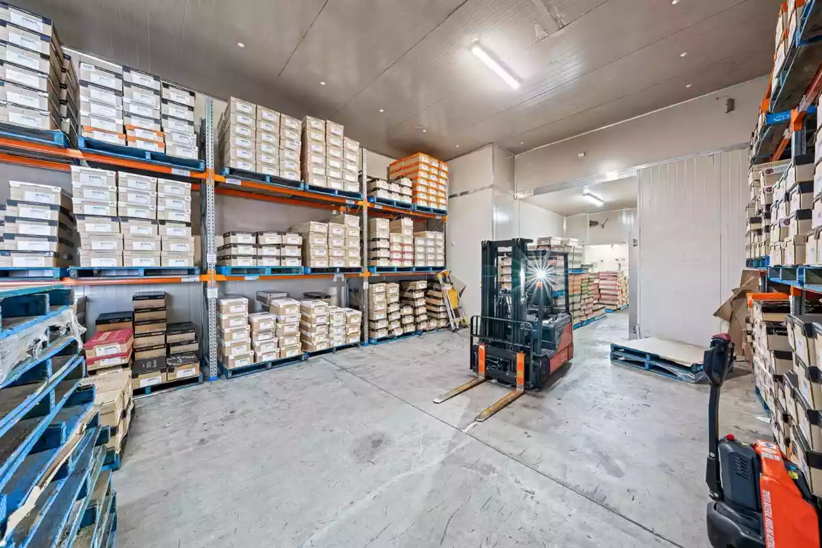 1&2/40 Container Street