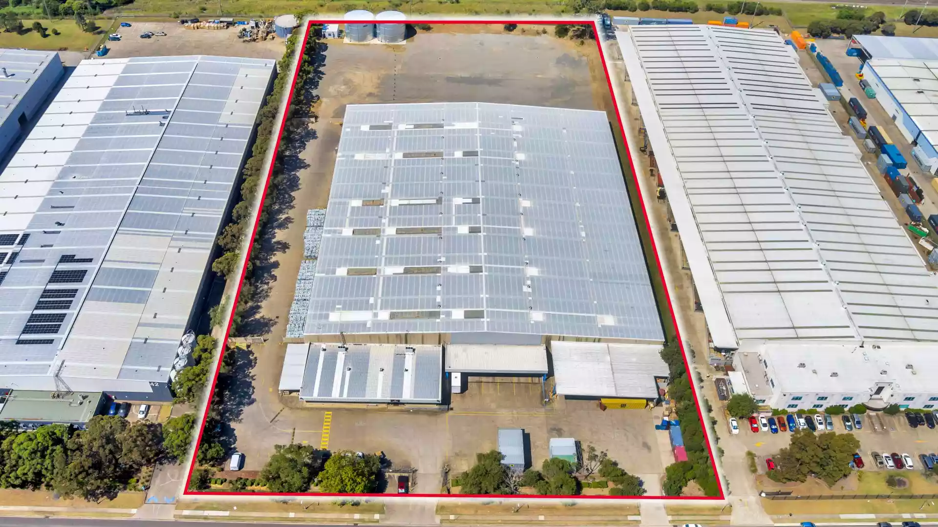 Warehouse + 7,000 sqm* yard