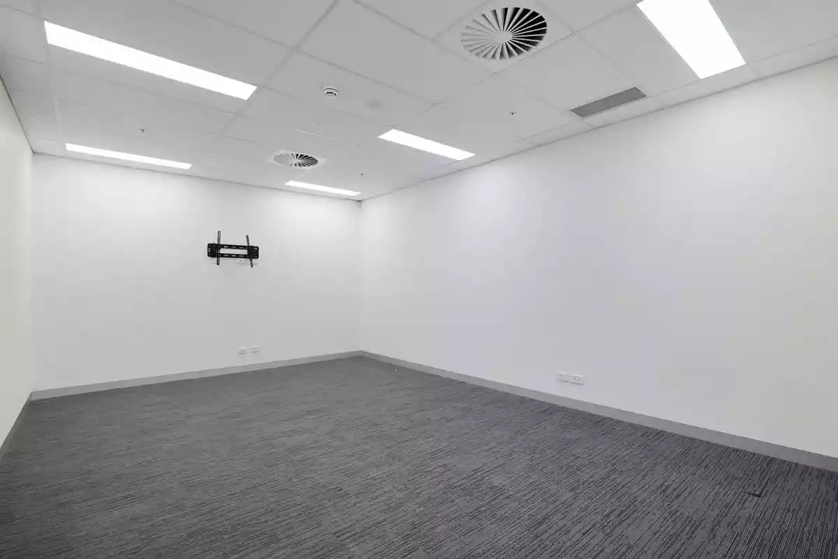 Tenancy 4/2 Bannister Road