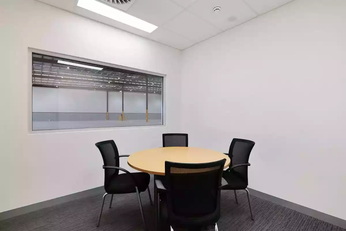 Tenancy 4/2 Bannister Road