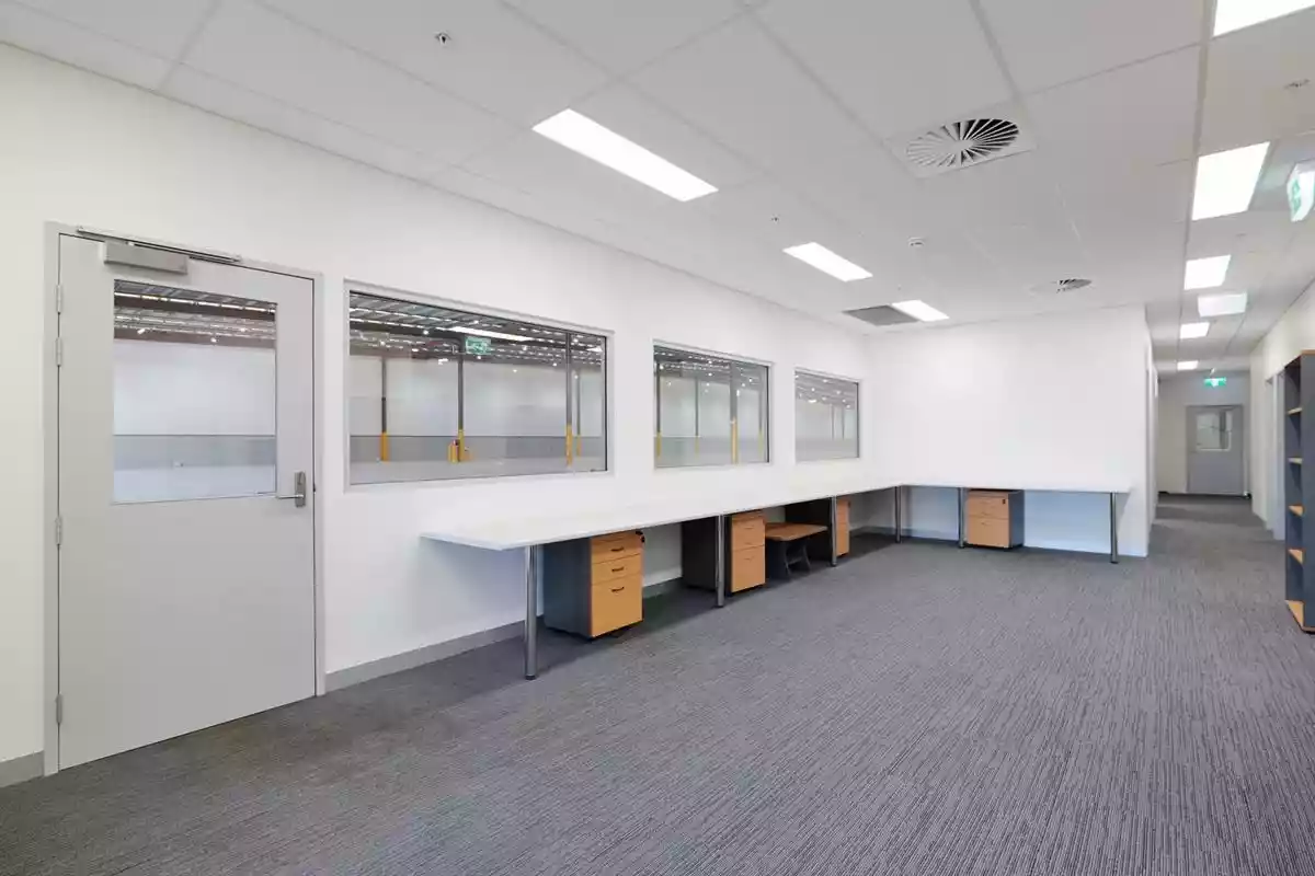 Tenancy 4/2 Bannister Road