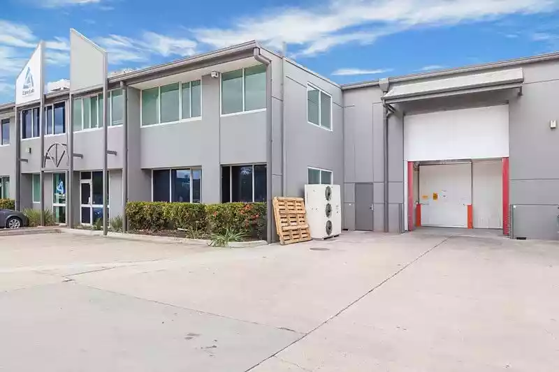 3A/56 EAGLEVIEW PL