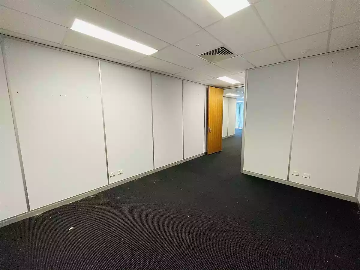 13a/8 Metroplex Avenue