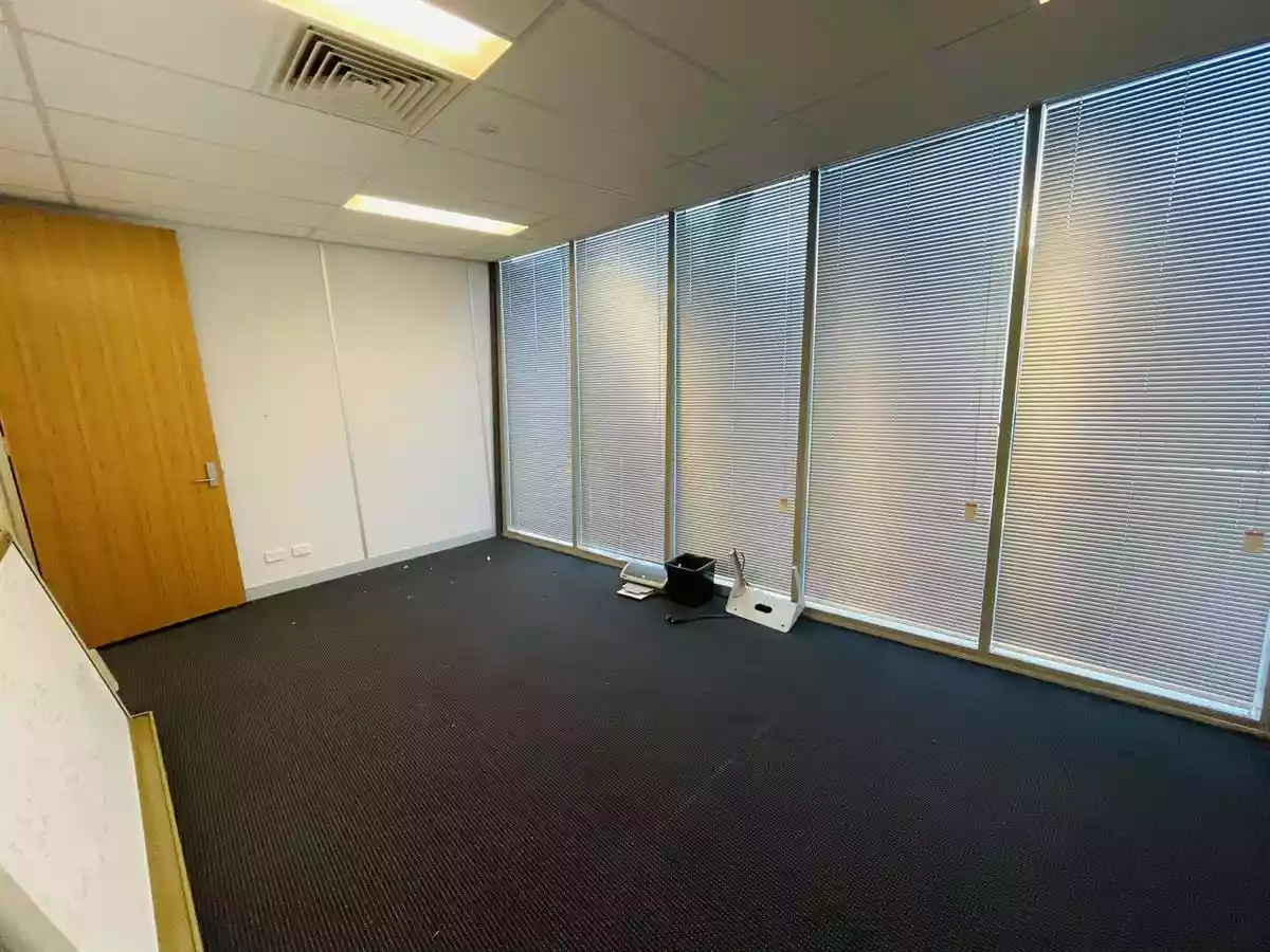 13a/8 Metroplex Avenue