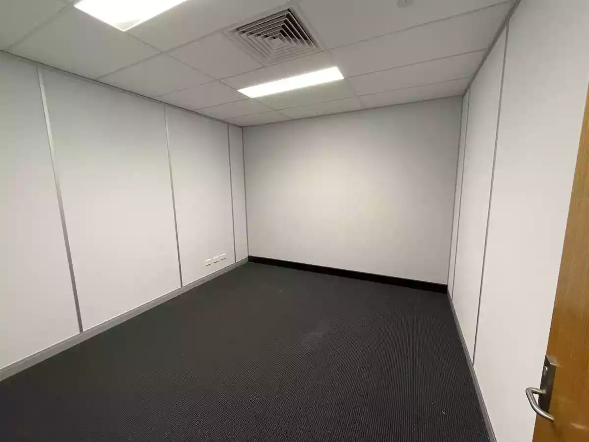 13a/8 Metroplex Avenue