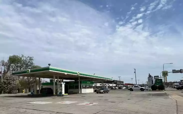 4701328 - 3420 E State - Rockford IL