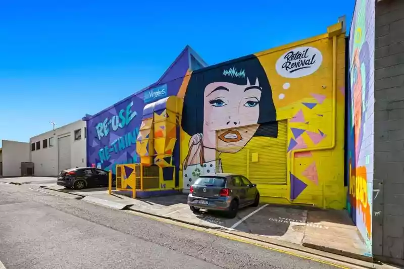 381 Montague Road