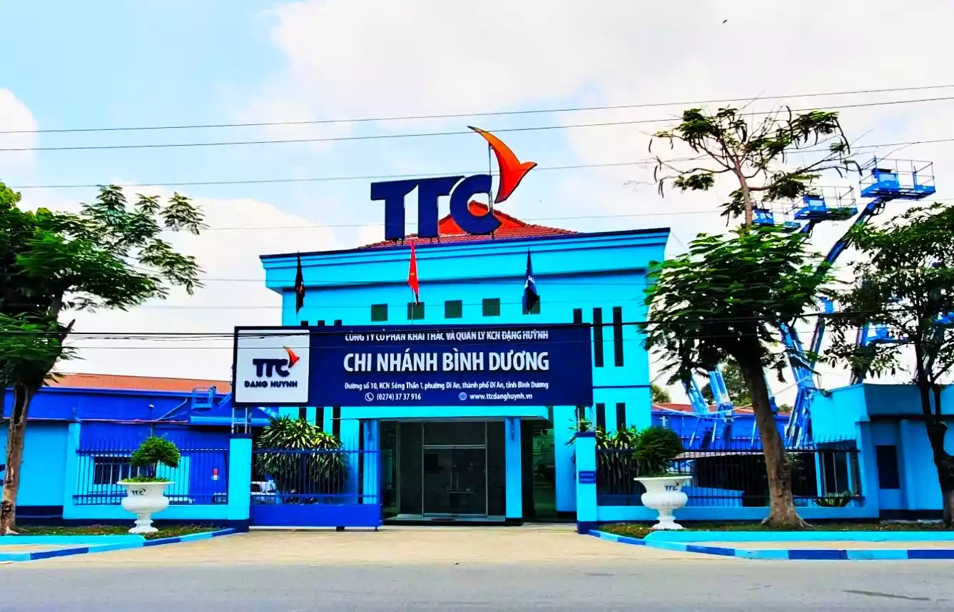 Ready-built Warehouse for Lease in Song Than 1 Industrial Park, Binh Duong Province, Vietnam