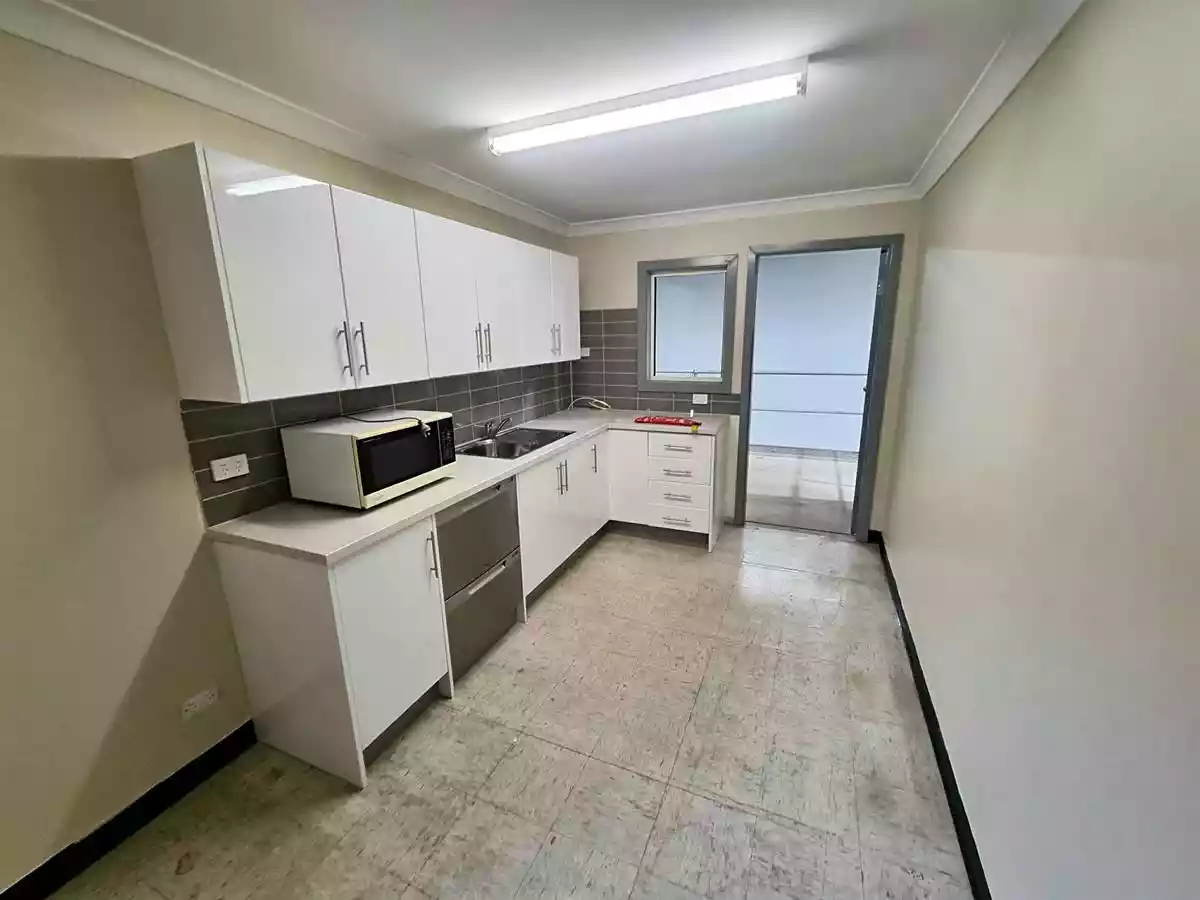 Unit 1/55 Holbeche Road