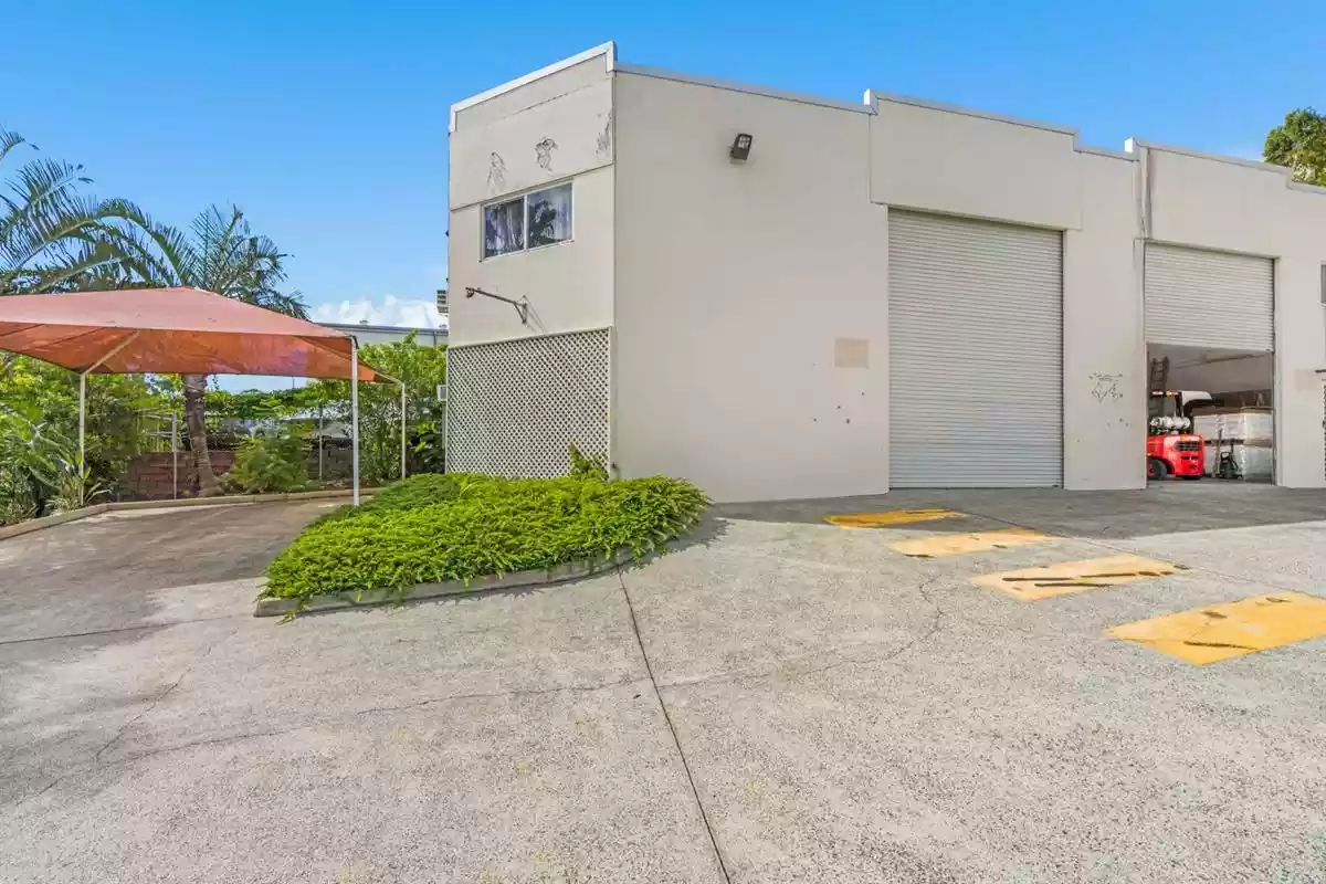 Unit 1/16 Commercial Drive