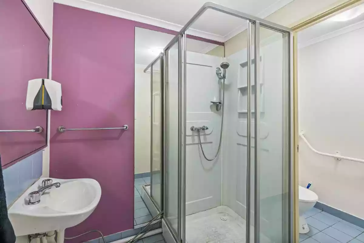 Unit 1/16 Commercial Drive