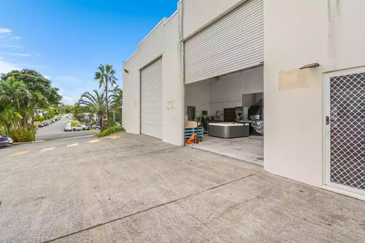 Unit 1/16 Commercial Drive
