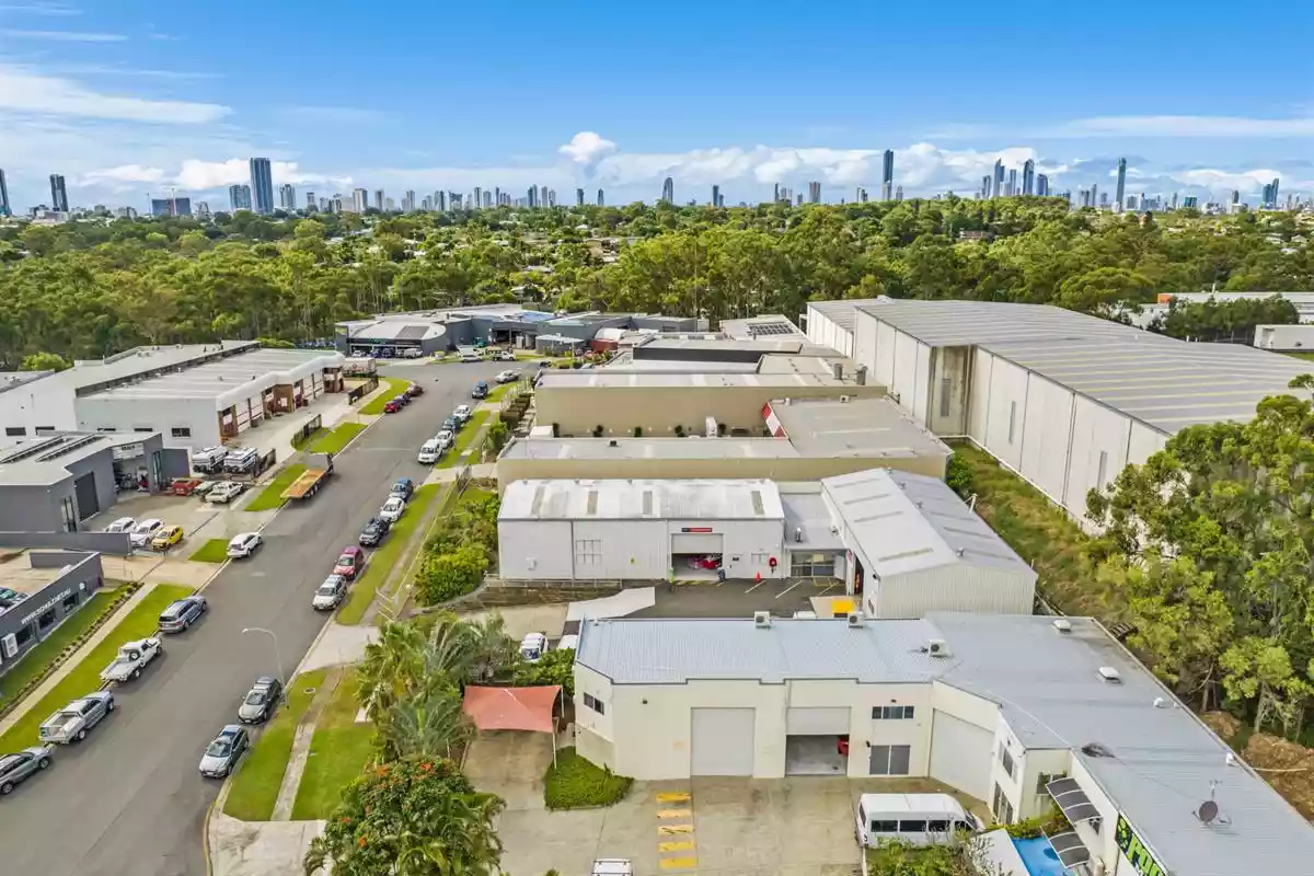 Unit 1/16 Commercial Drive