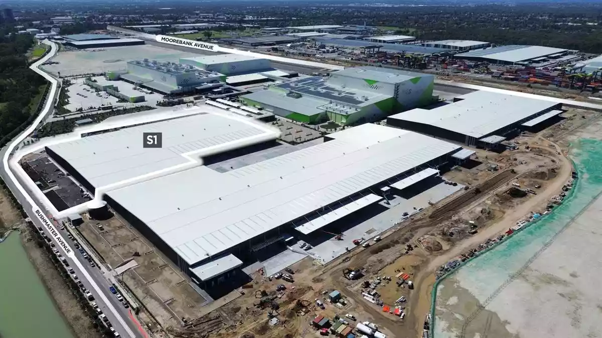 S1/400 Moorebank Avenue